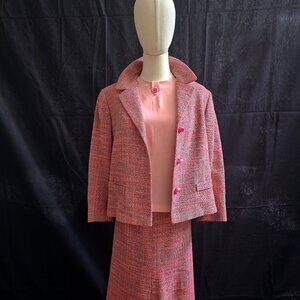 Gorgeous Vintage 1960s Women's 3 piece Handmacher Suit is in Pristine Condition